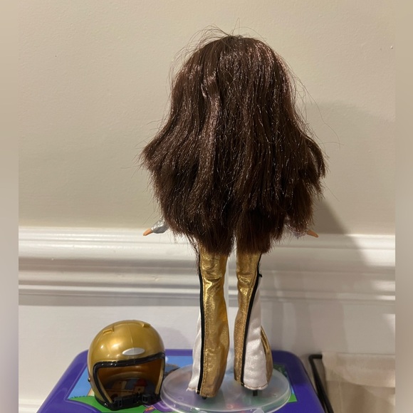 Play Sportz Extreme Sky Diving Yasmin Bratz doll MGA 2008 - Picture 5 of 7